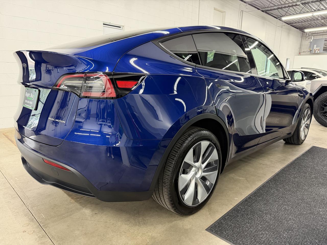 Tesla Model Y Long Range 2024