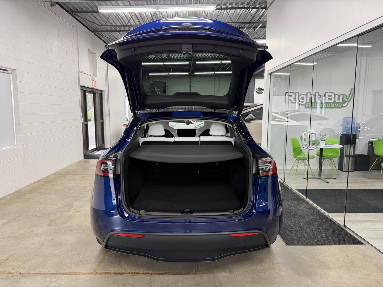 Tesla Model Y Long Range 2024