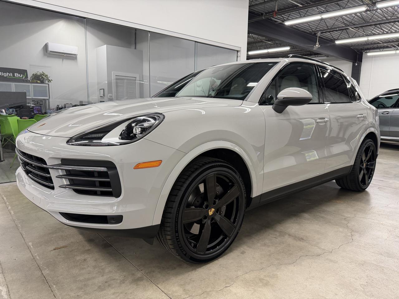 2023 Porsche Cayenne Platinum Edition AWD