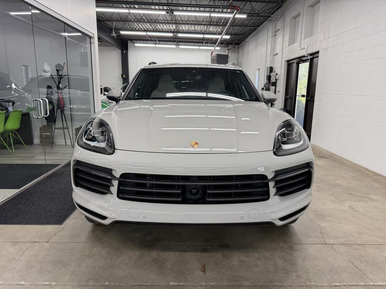 Porsche Cayenne Platinum Edition AWD 2023