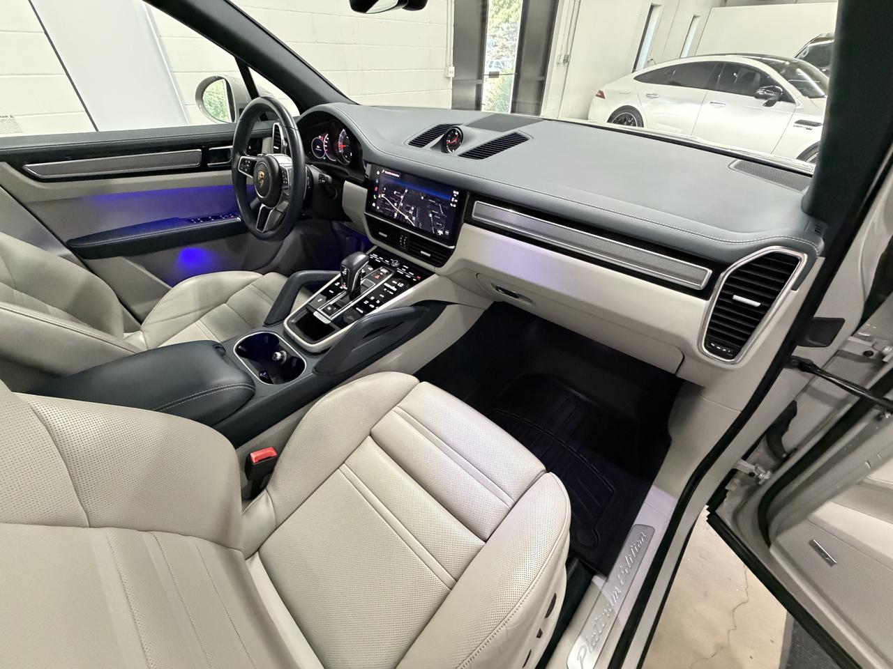 Porsche Cayenne Platinum Edition AWD 2023
