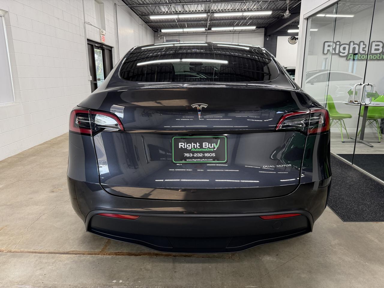 Tesla Model Y Long Range AWD 2024