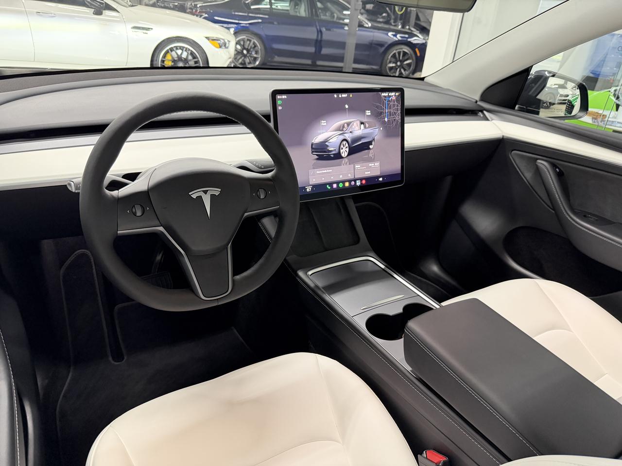 Tesla Model Y Long Range AWD 2024