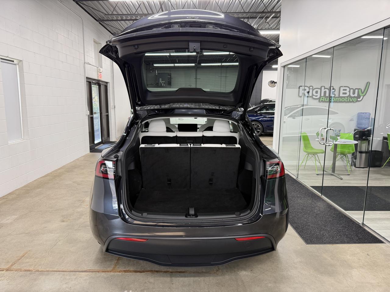 Tesla Model Y Long Range AWD 2024