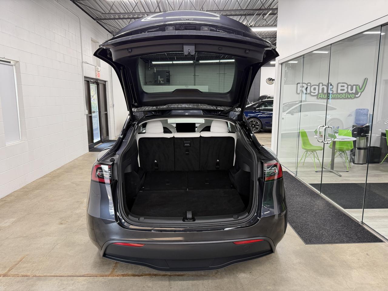 Tesla Model Y Long Range AWD 2024