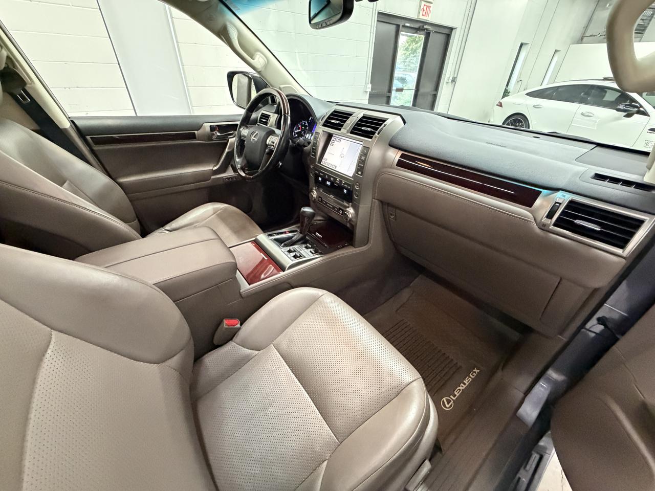 Lexus GX 460 Luxury 2017