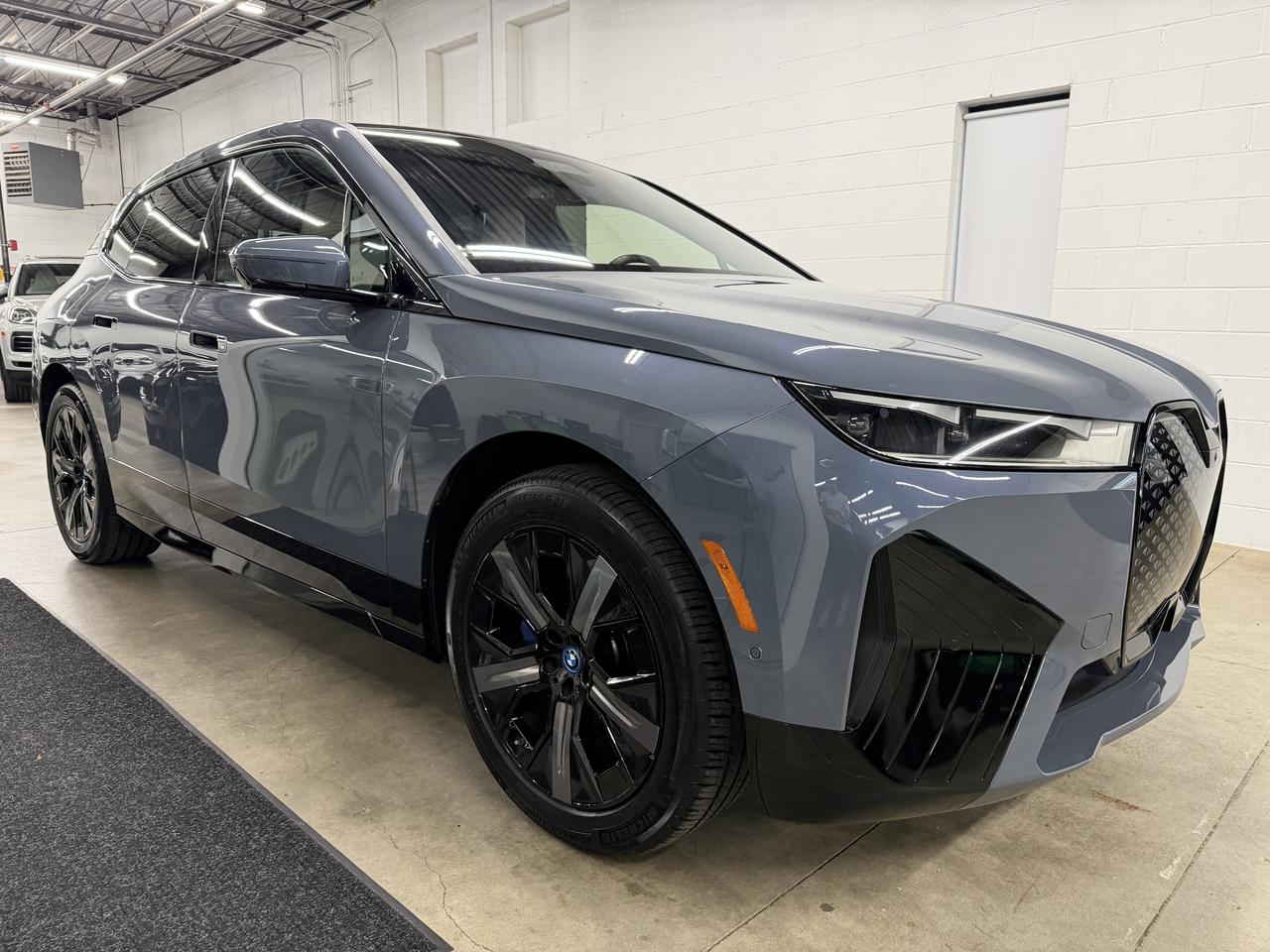 BMW iX xDrive50 2024