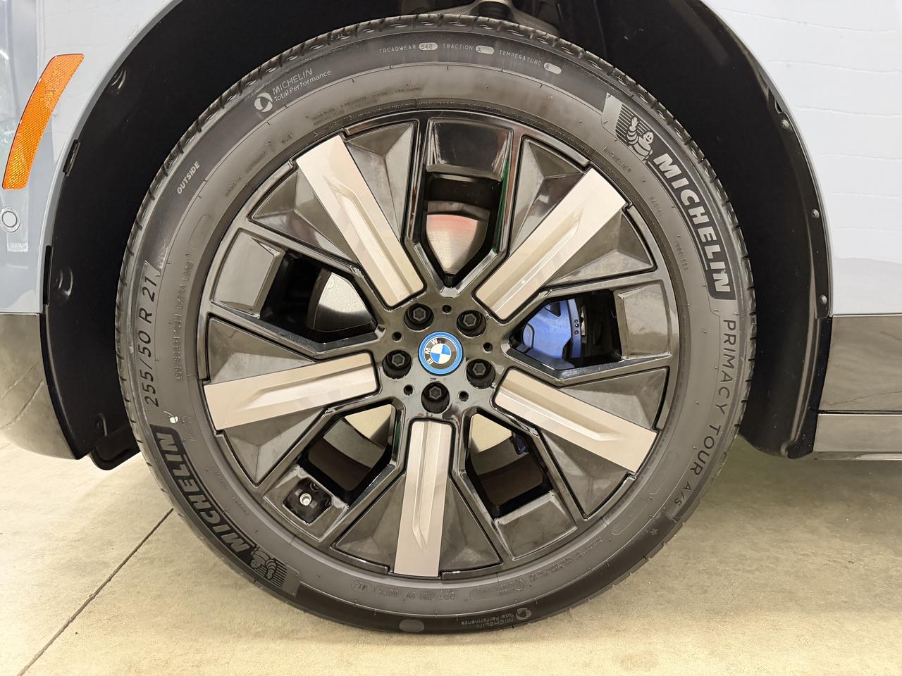 BMW iX xDrive50 2024