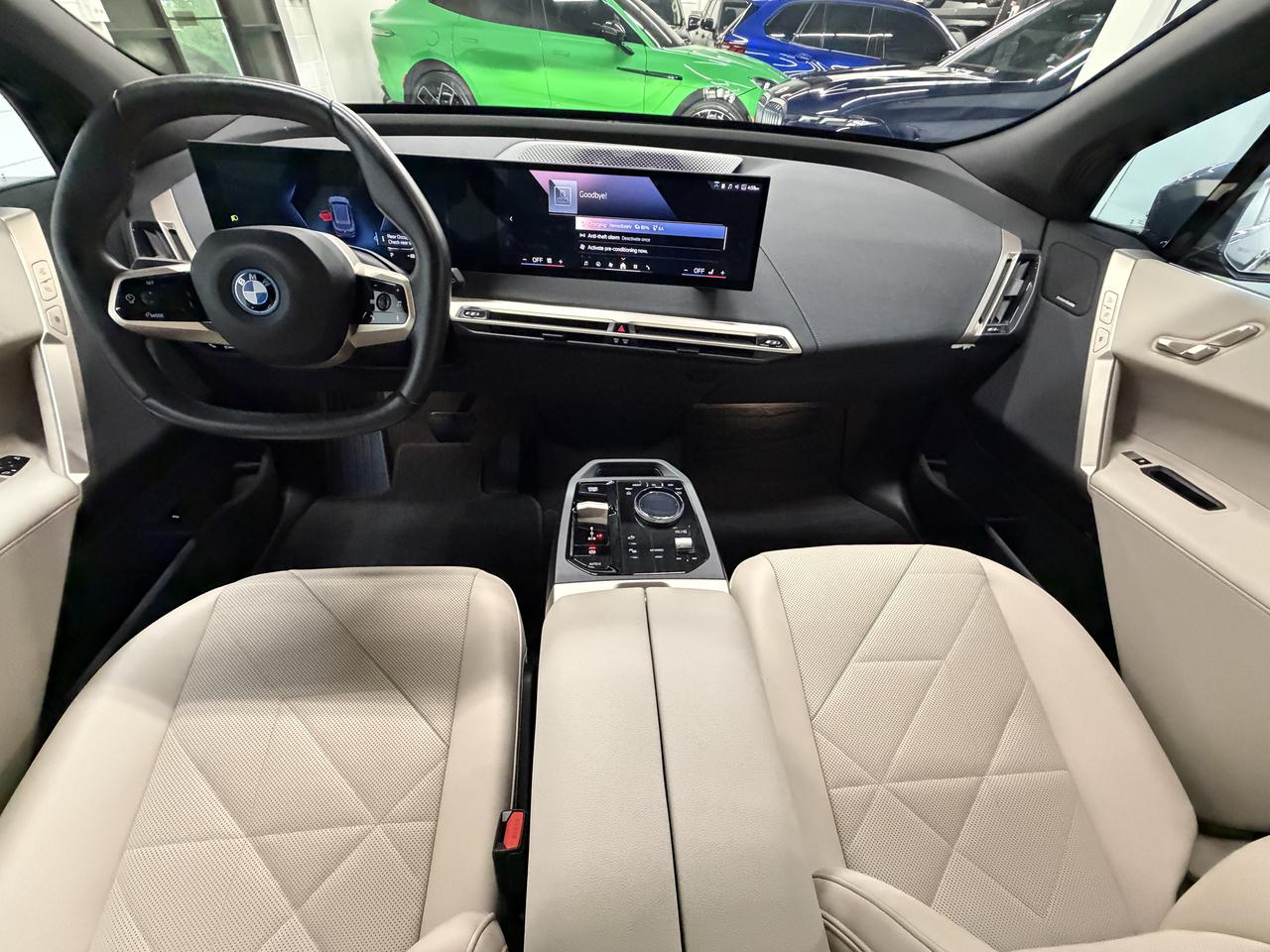 BMW iX xDrive50 2024