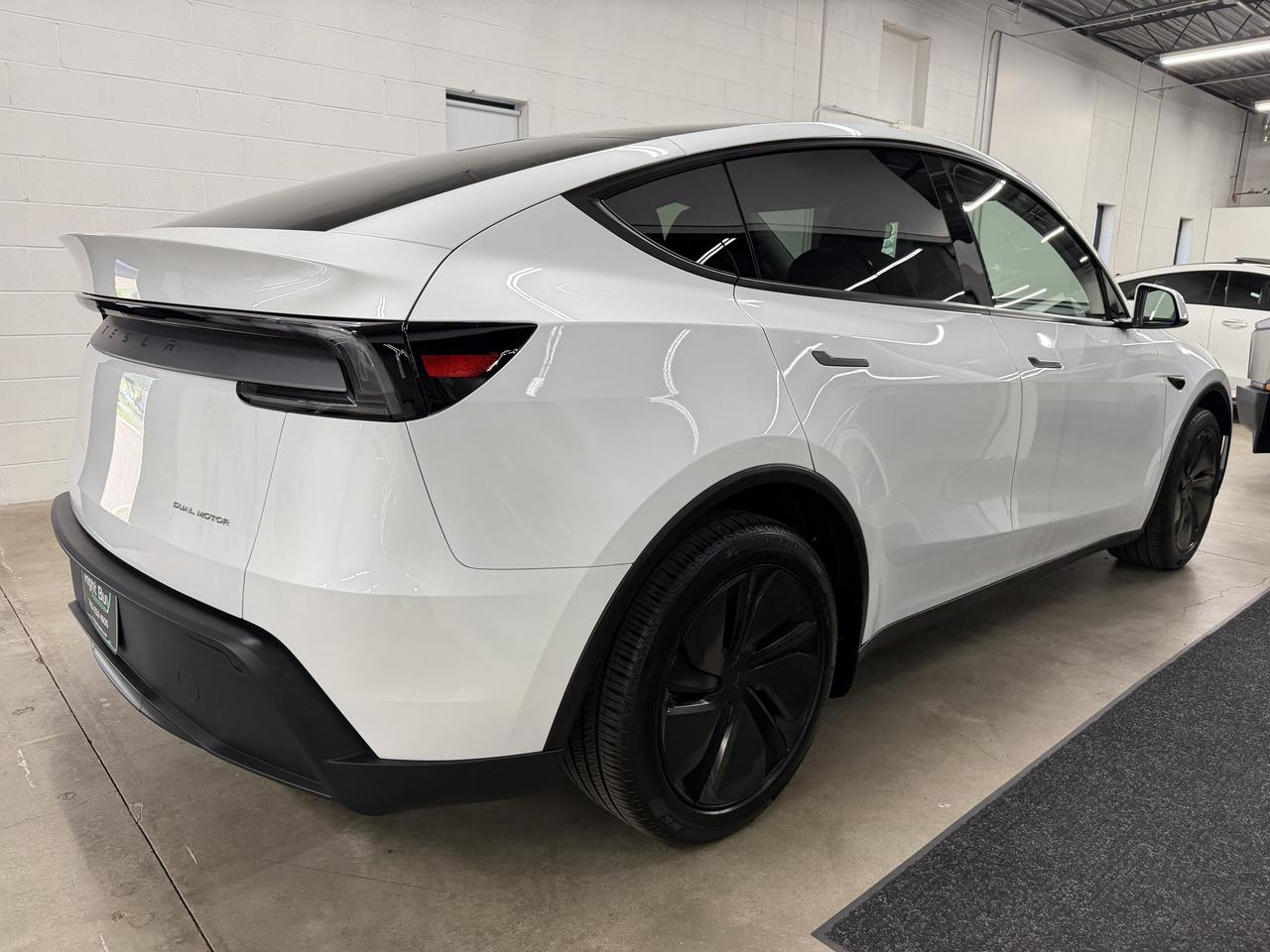 Tesla Model Y Premium AWD 2026