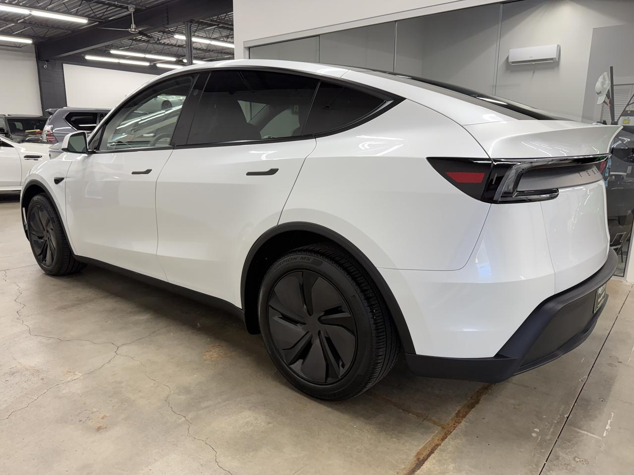 Tesla Model Y Premium AWD 2026