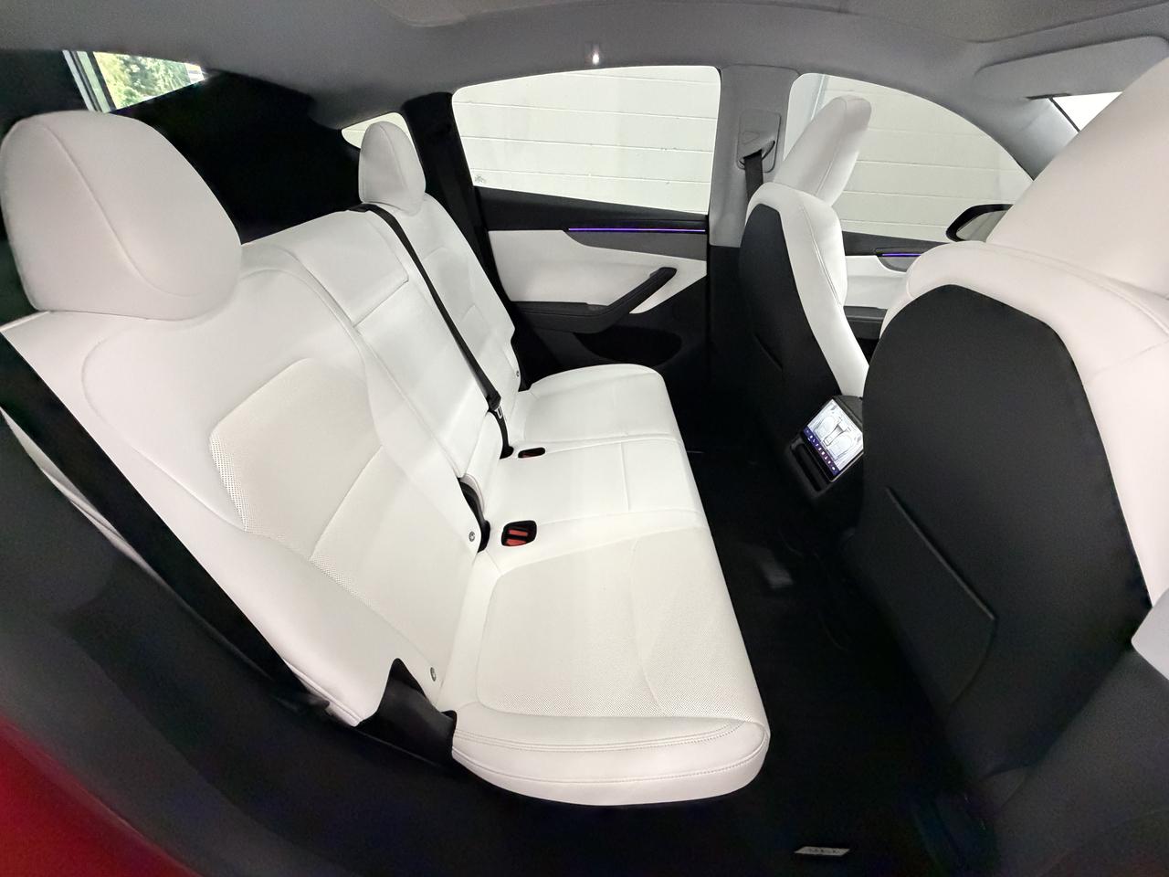 Tesla Model Y Premium AWD 2026