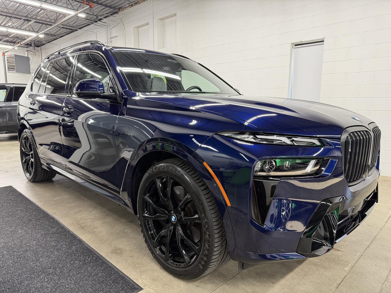 BMW X7  2024