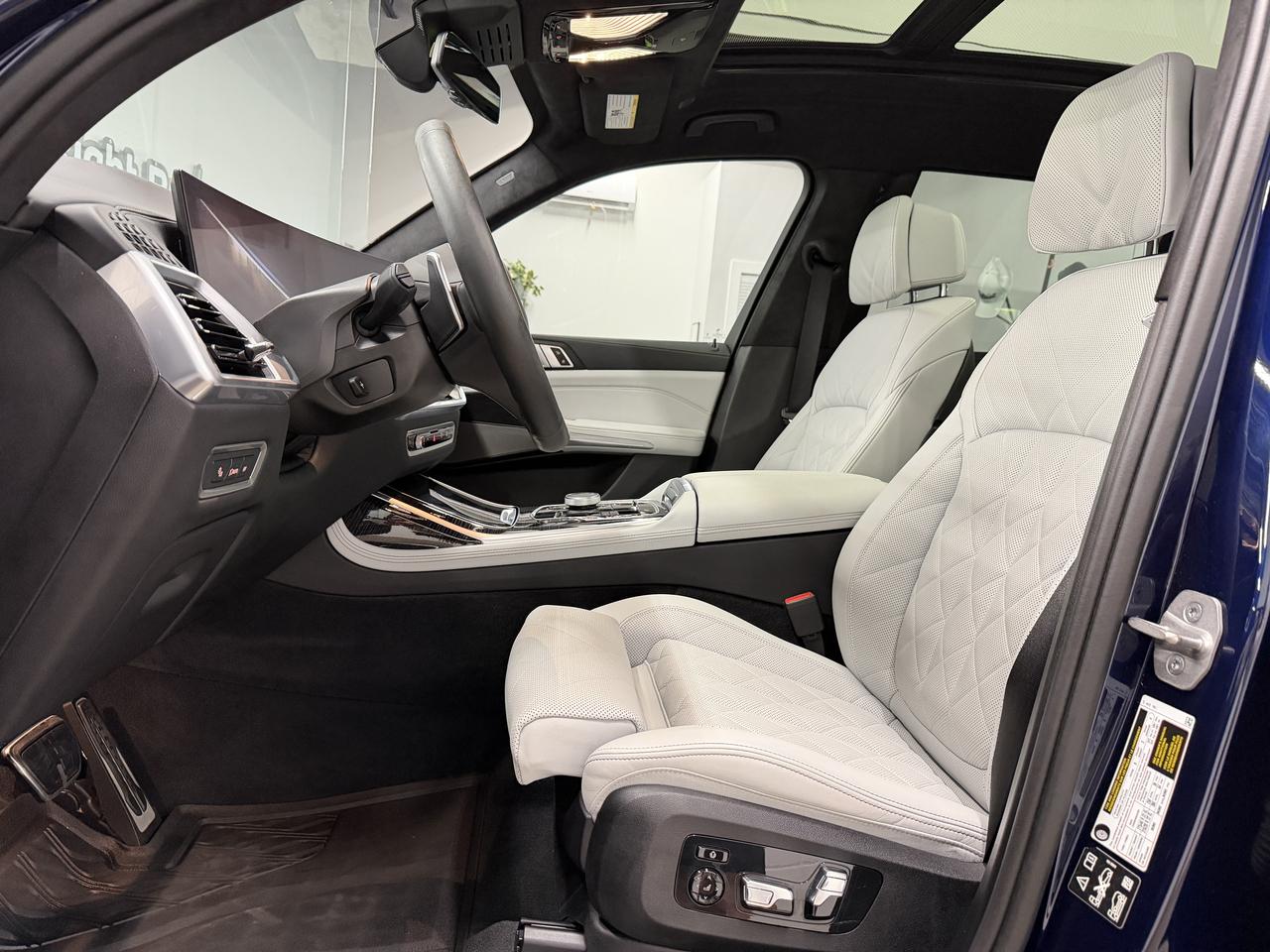 BMW X7  2024