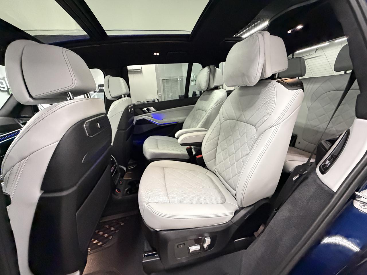 BMW X7  2024
