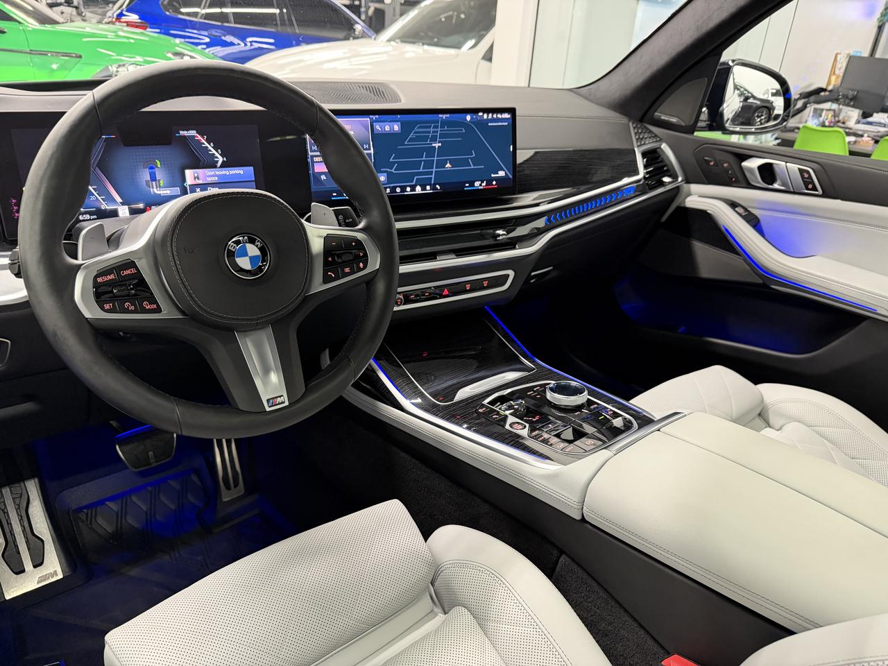 BMW X7  2024