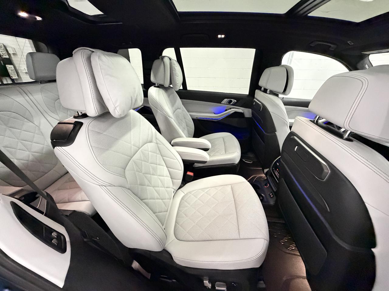 BMW X7  2024