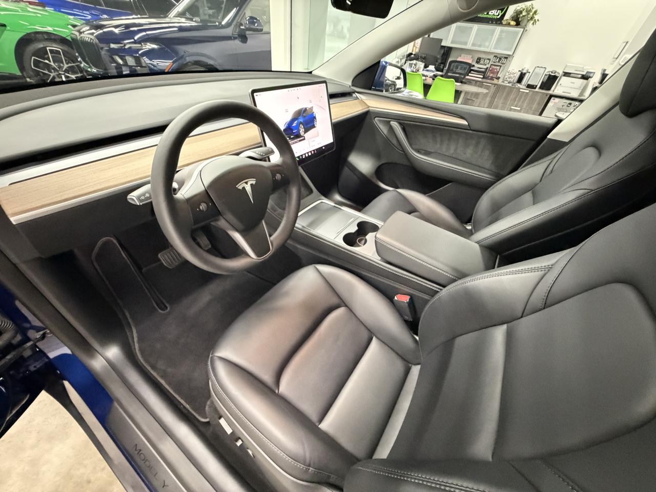 Tesla Model Y Long Range 2024