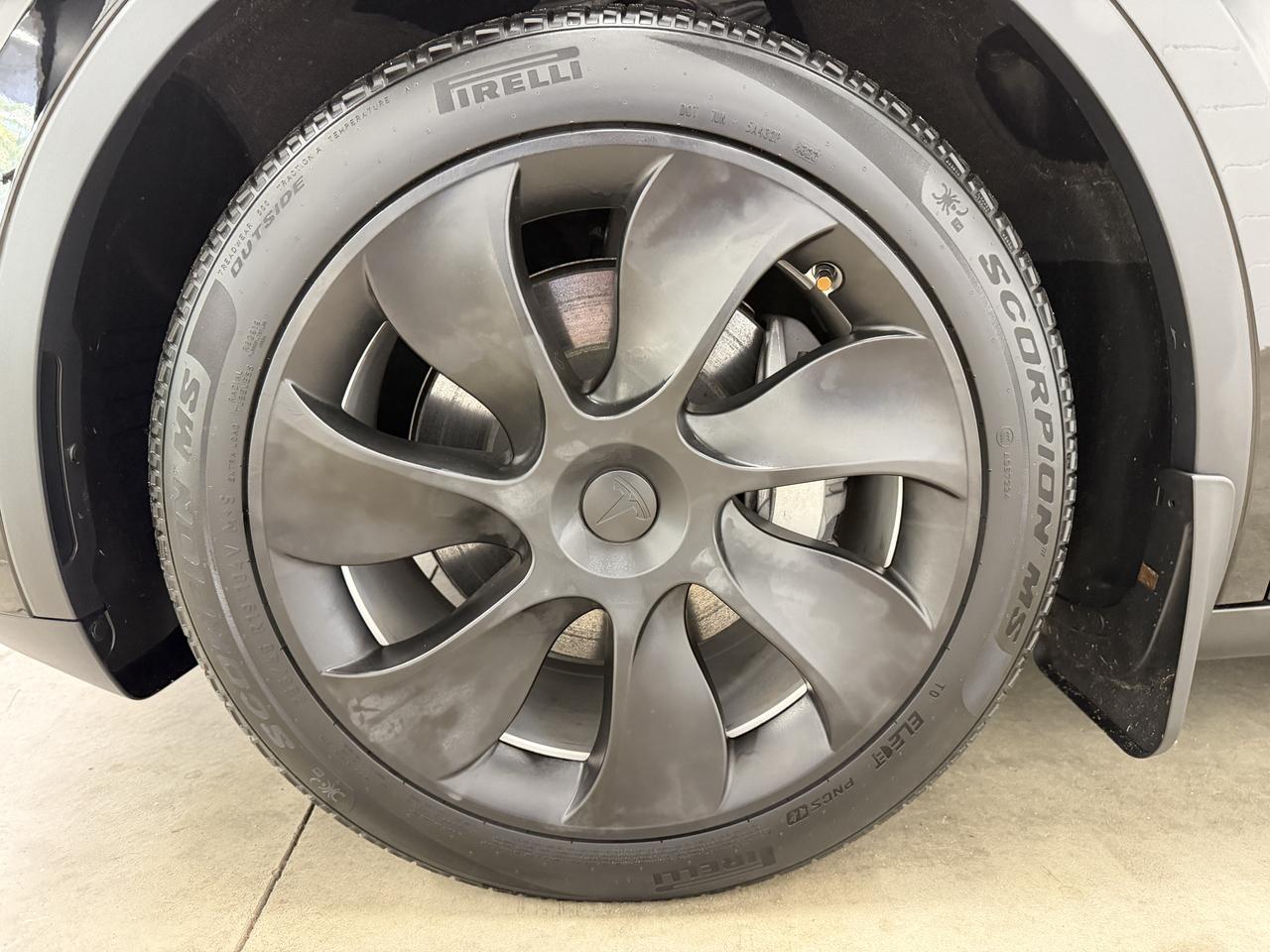 Tesla Model Y Long Range 2023
