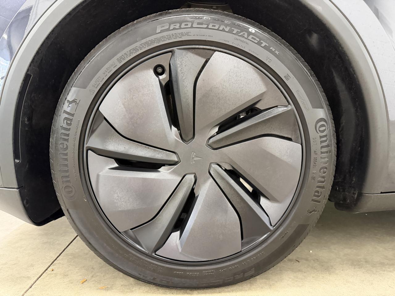 Tesla Model Y Premium AWD 2026
