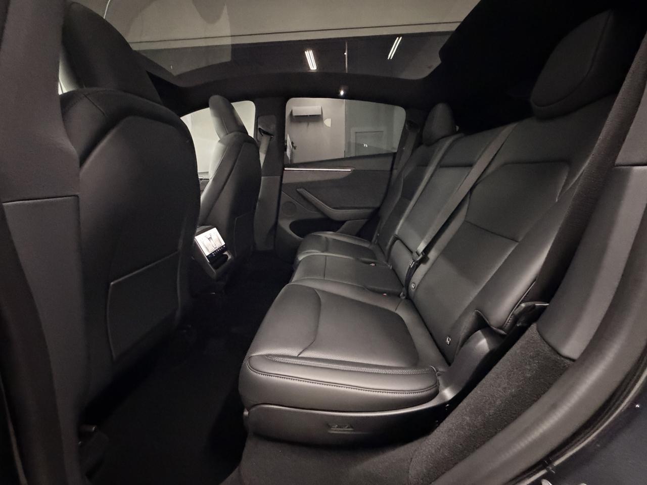 Tesla Model Y Premium AWD 2026