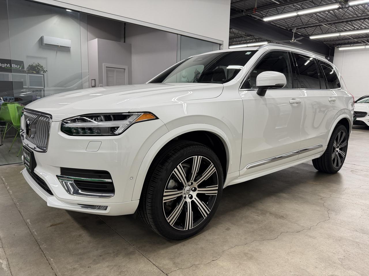 2025 Volvo XC90 B6 Ultra