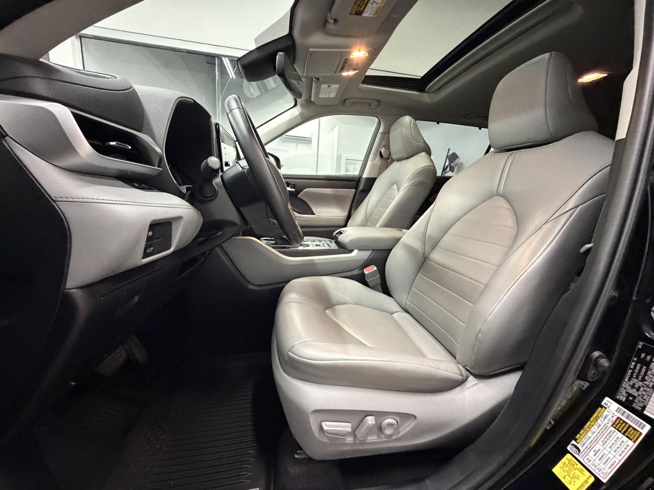 Toyota Highlander XLE Nav AWD V6 2020
