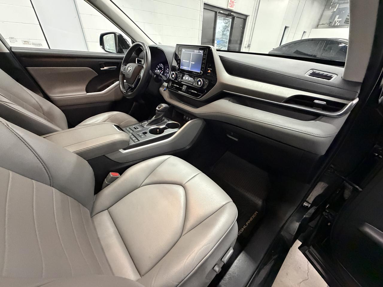 Toyota Highlander XLE Nav AWD V6 2020