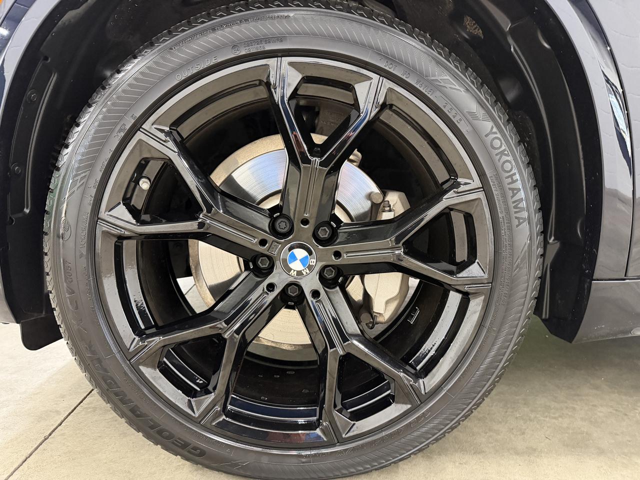 BMW X5  2023