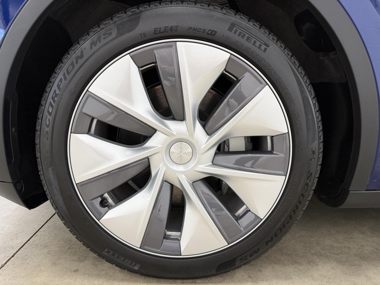 Tesla Model Y Long Range 2024