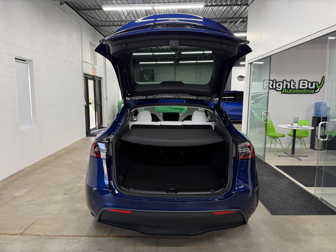 Tesla Model Y Long Range 2024