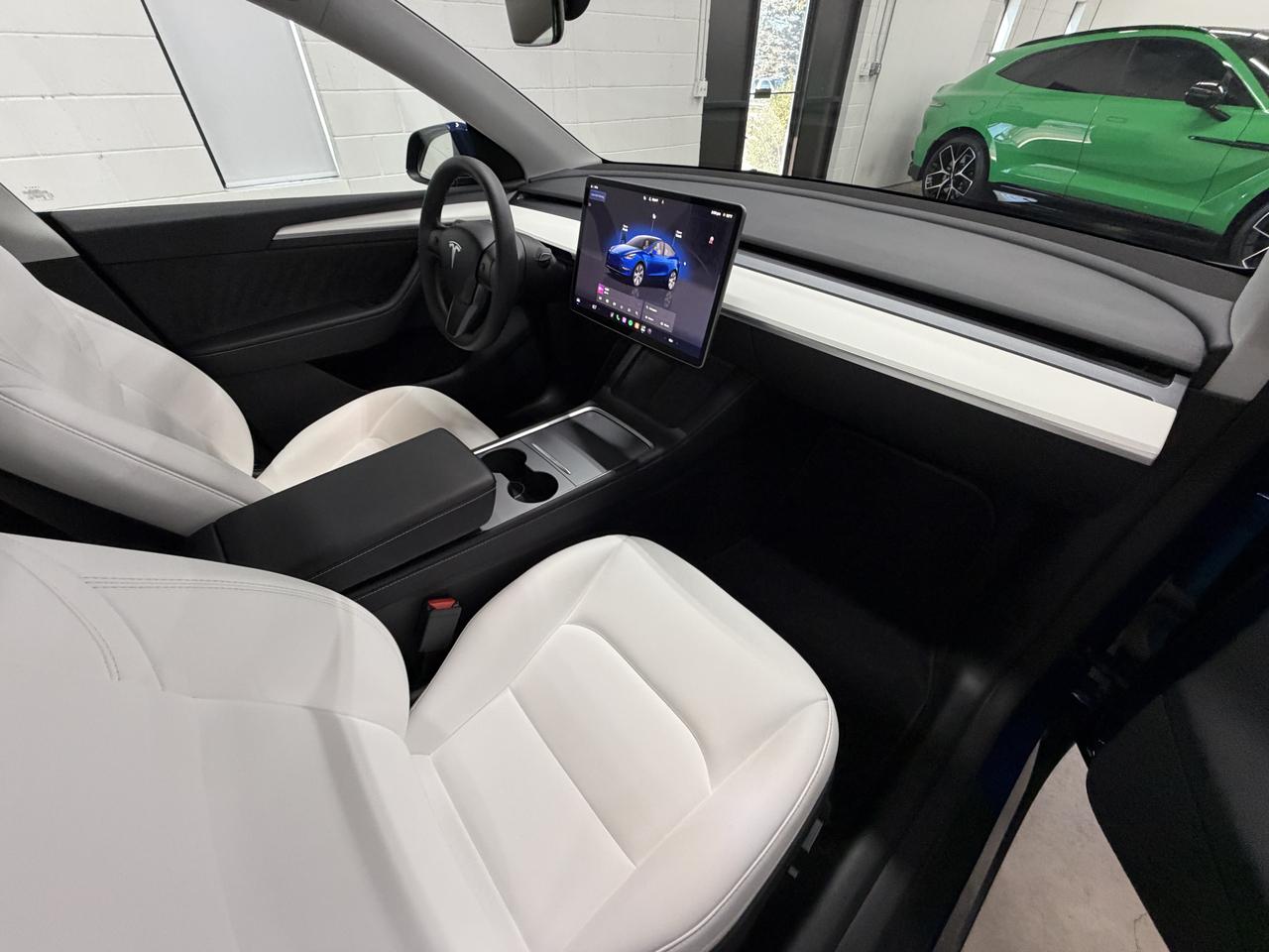 Tesla Model Y Long Range 2024