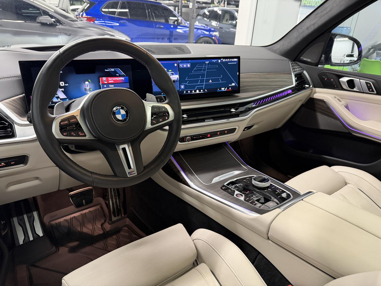 BMW X7 M60i 2025