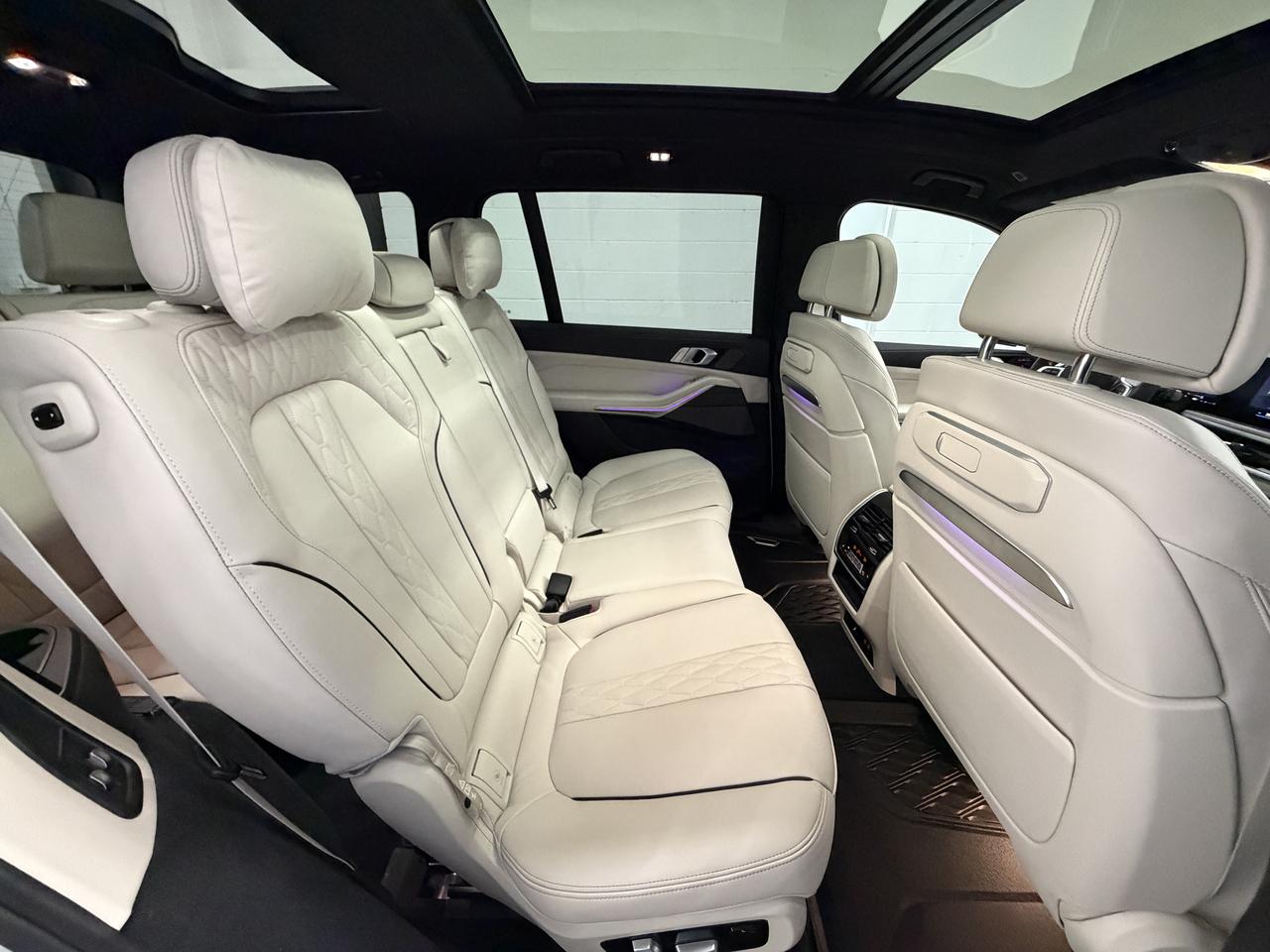 BMW X7 M60i 2025
