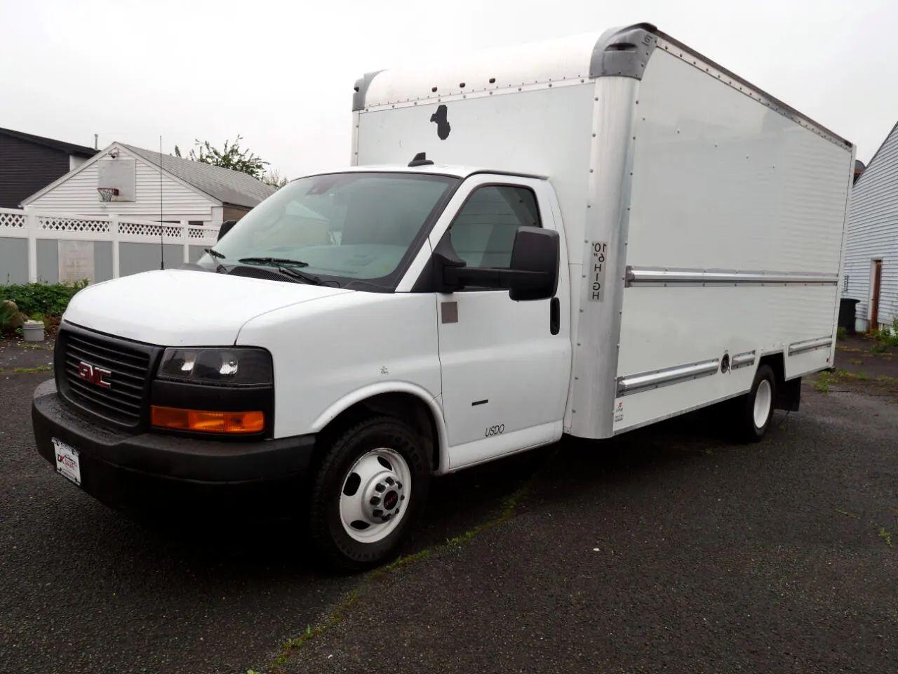 GMC Savana Commercial Cutaway 3500 Van 177" 2019