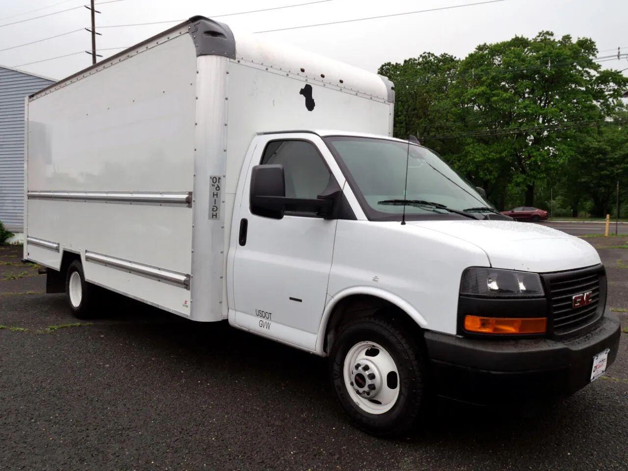 GMC Savana Commercial Cutaway 3500 Van 177" 2019