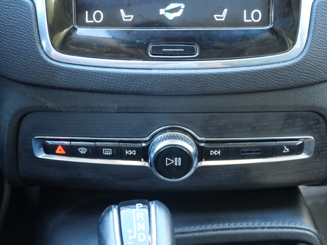 Volvo XC90 T5 AWD Momentum 7 Passenger 2020 Volvo XC90 T5 AWD Momentum 7 Passenger 2020