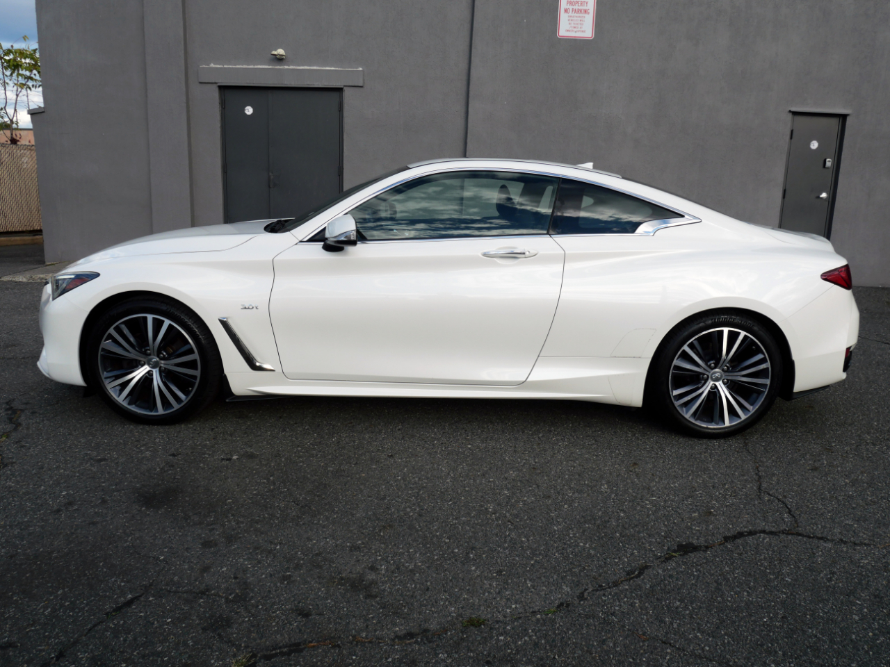Infiniti Q60 3.0t Premium AWD 2017 Infiniti Q60 3.0t Premium AWD 2017