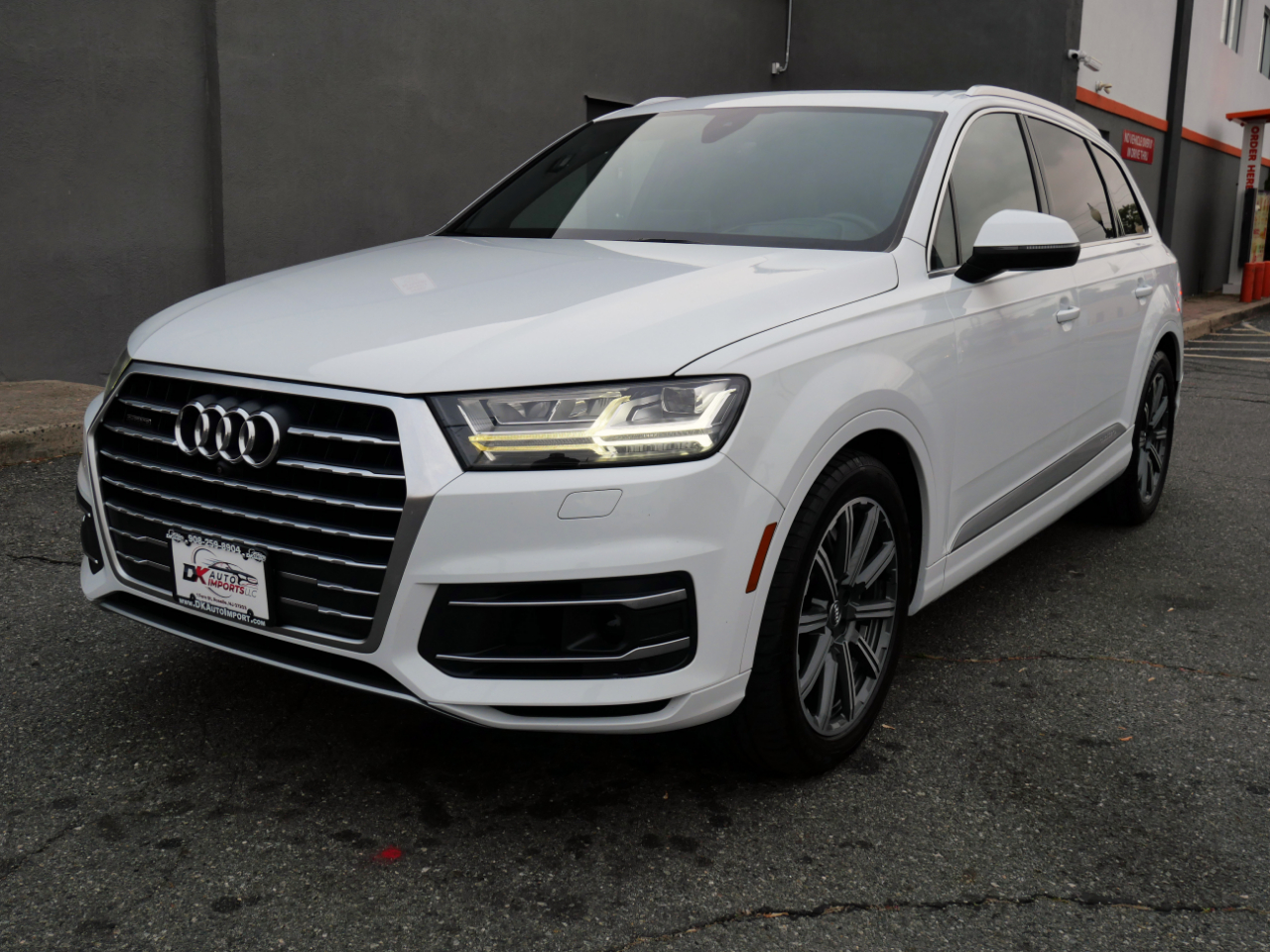 Audi Q7 3.0 TFSI Prestige 2017 Audi Q7 3.0 TFSI Prestige 2017