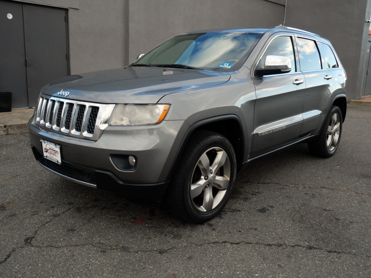 Jeep Grand Cherokee 4WD 4dr Overland 2011 Jeep Grand Cherokee 4WD 4dr Overland 2011