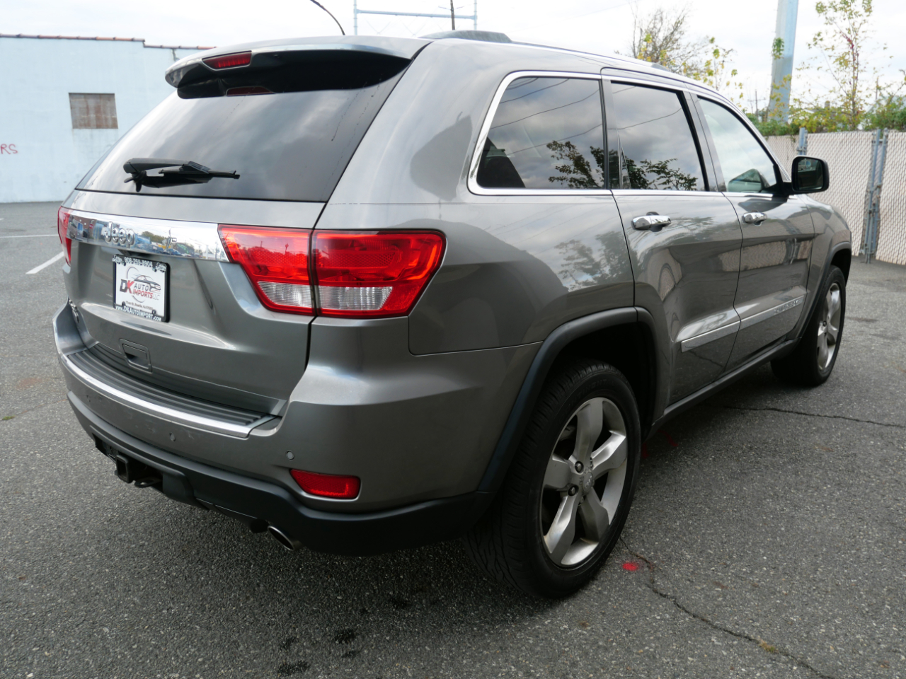 Jeep Grand Cherokee 4WD 4dr Overland 2011 Jeep Grand Cherokee 4WD 4dr Overland 2011