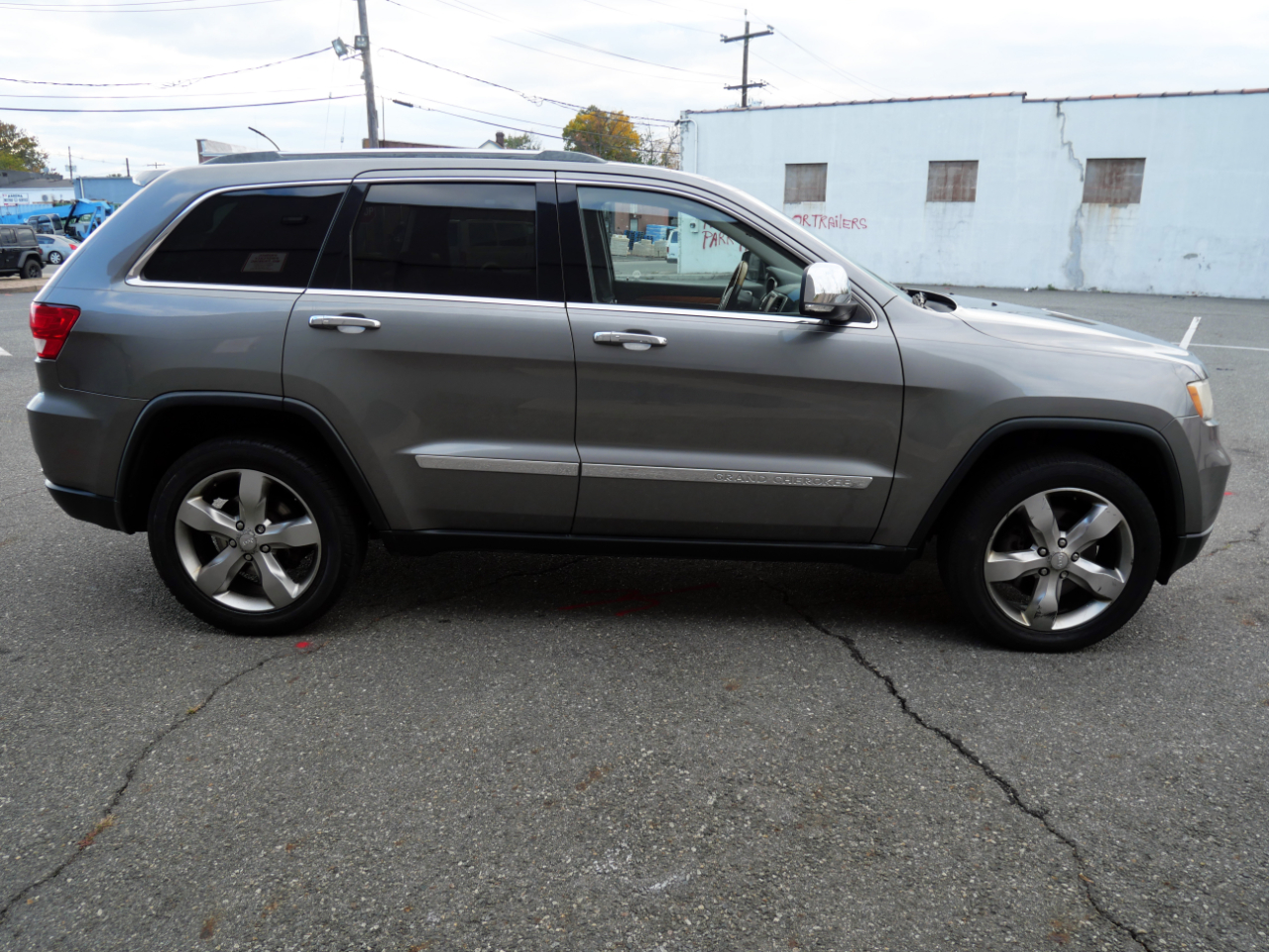 Jeep Grand Cherokee 4WD 4dr Overland 2011 Jeep Grand Cherokee 4WD 4dr Overland 2011