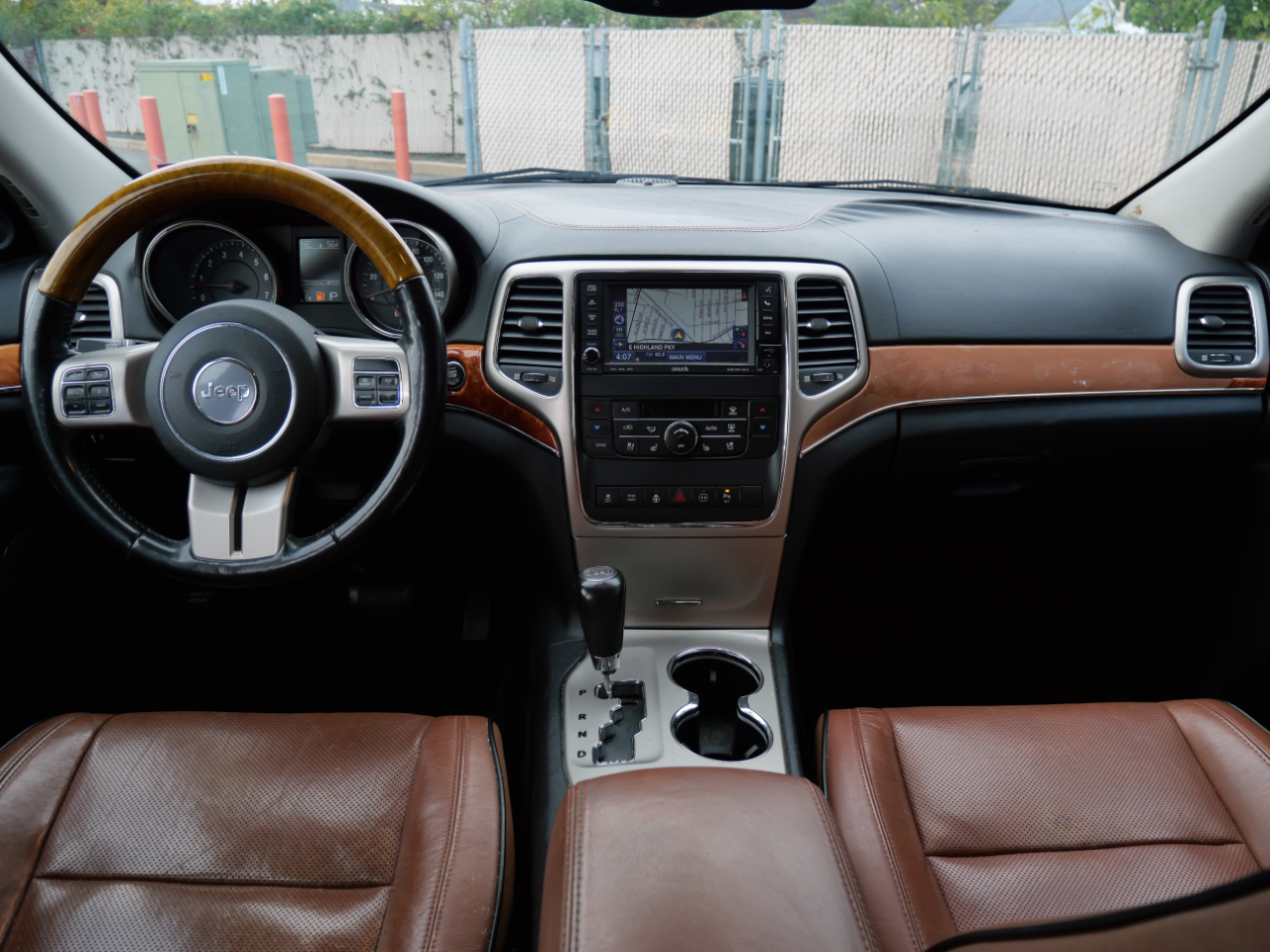 Jeep Grand Cherokee 4WD 4dr Overland 2011 Jeep Grand Cherokee 4WD 4dr Overland 2011