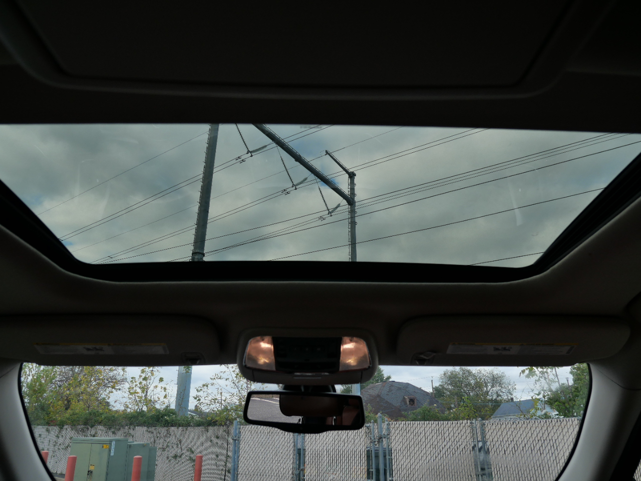 Jeep Grand Cherokee 4WD 4dr Overland 2011 Jeep Grand Cherokee 4WD 4dr Overland 2011