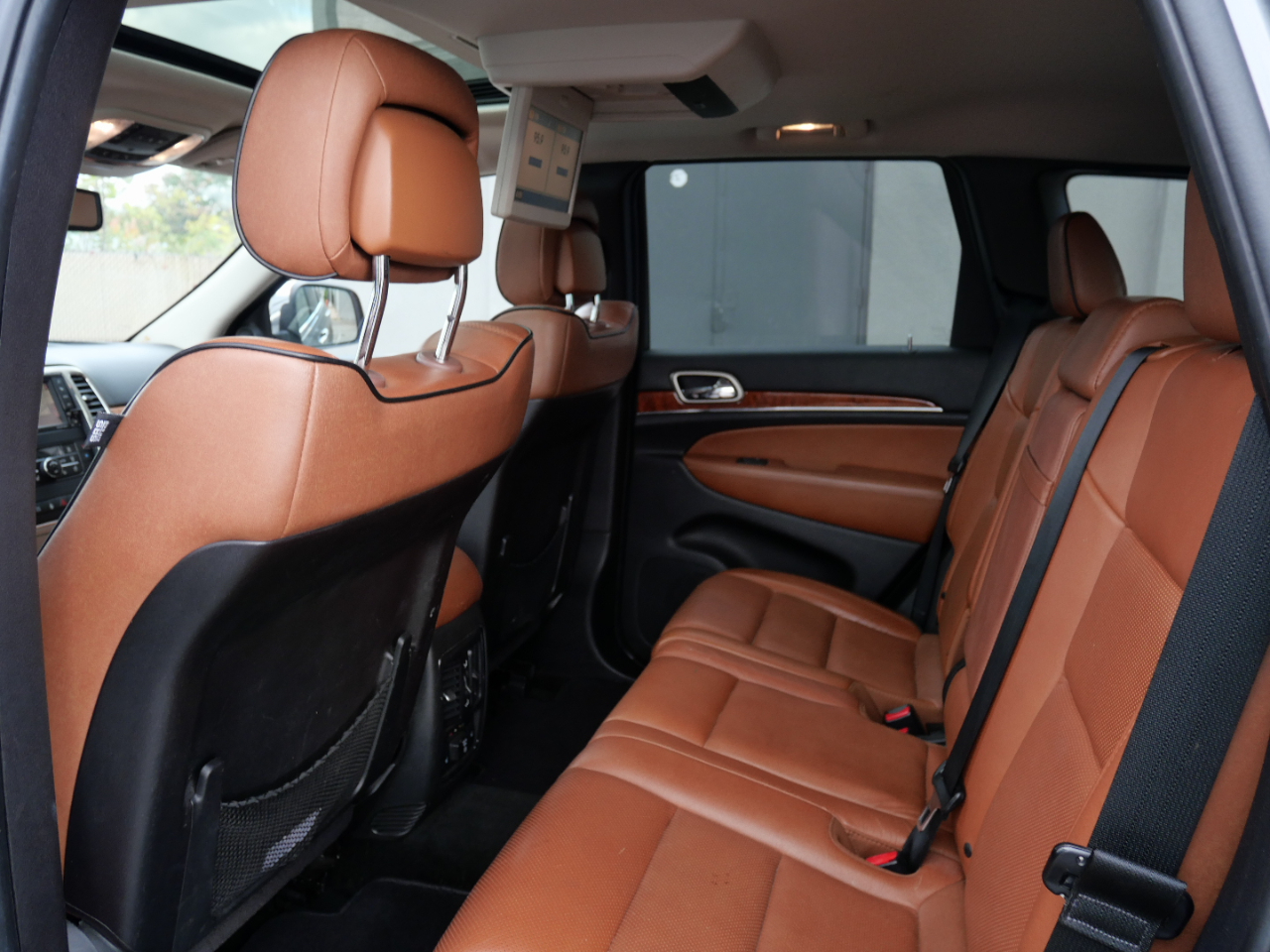 Jeep Grand Cherokee 4WD 4dr Overland 2011 Jeep Grand Cherokee 4WD 4dr Overland 2011