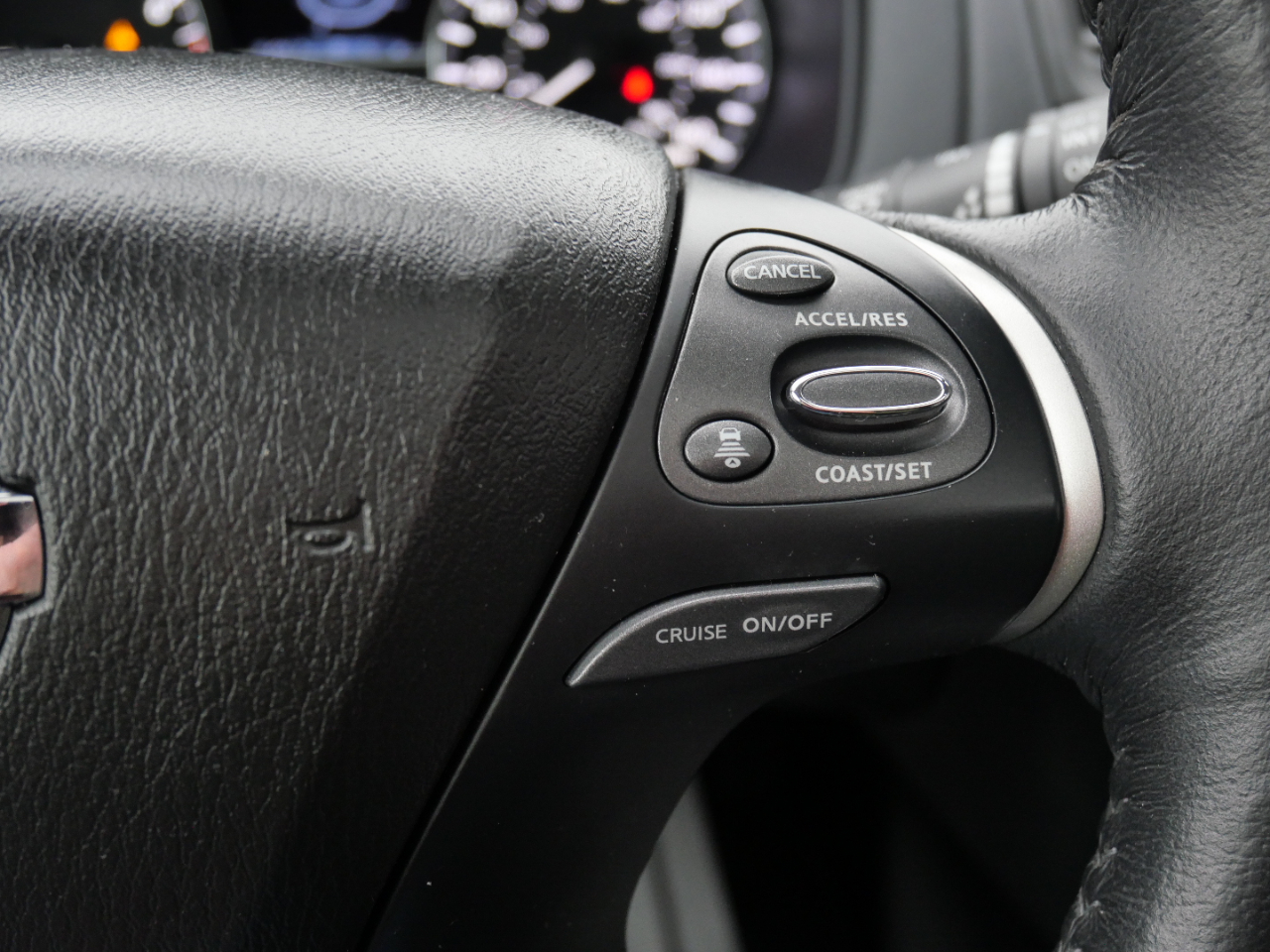 Nissan Pathfinder 4x4 SL 2020