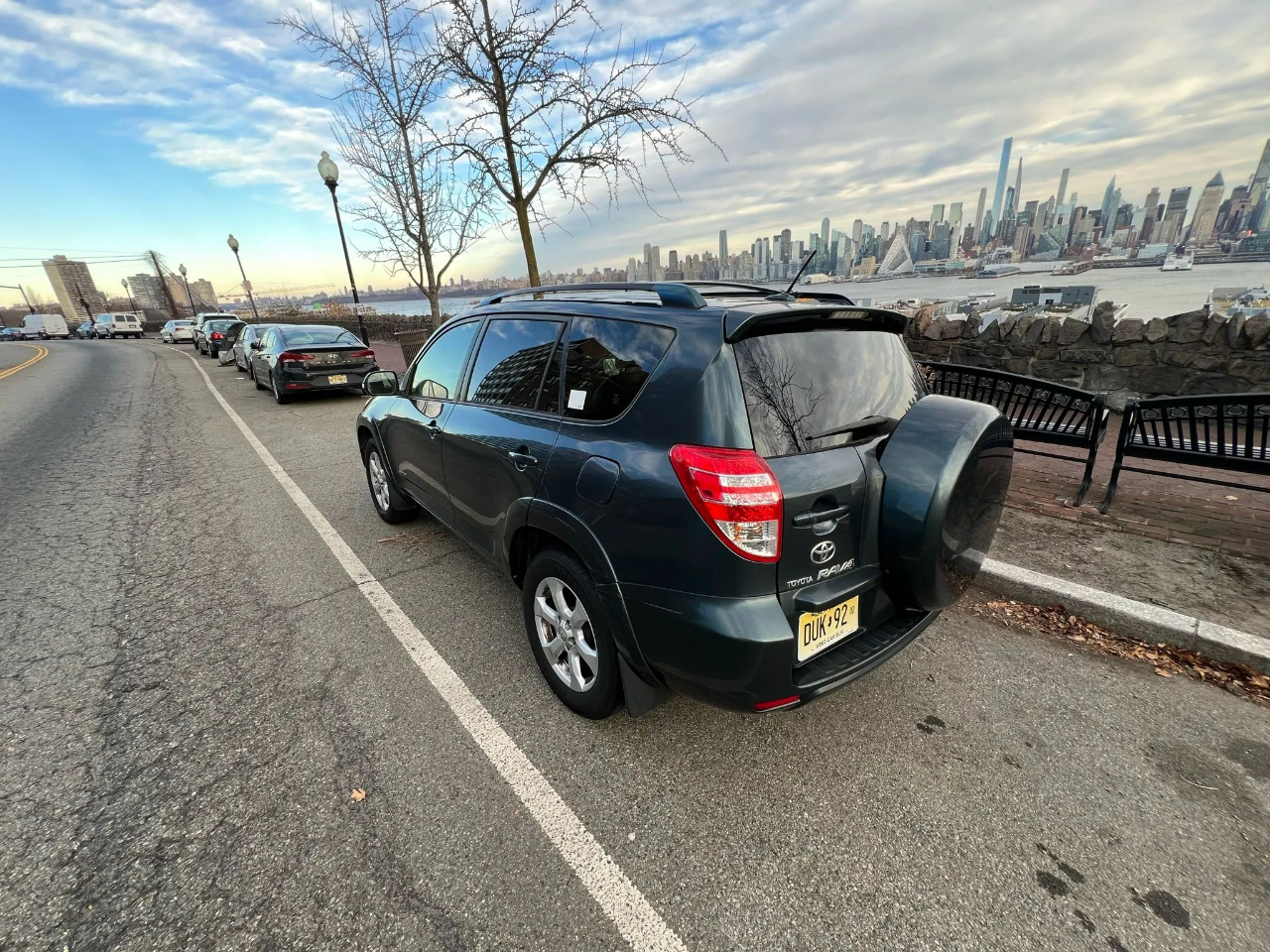 Toyota RAV4 4WD 4dr 4-cyl 4-Spd AT Ltd (Natl) 2009