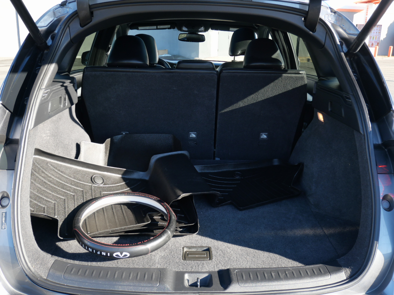 Infiniti QX50 LUXE AWD 2021