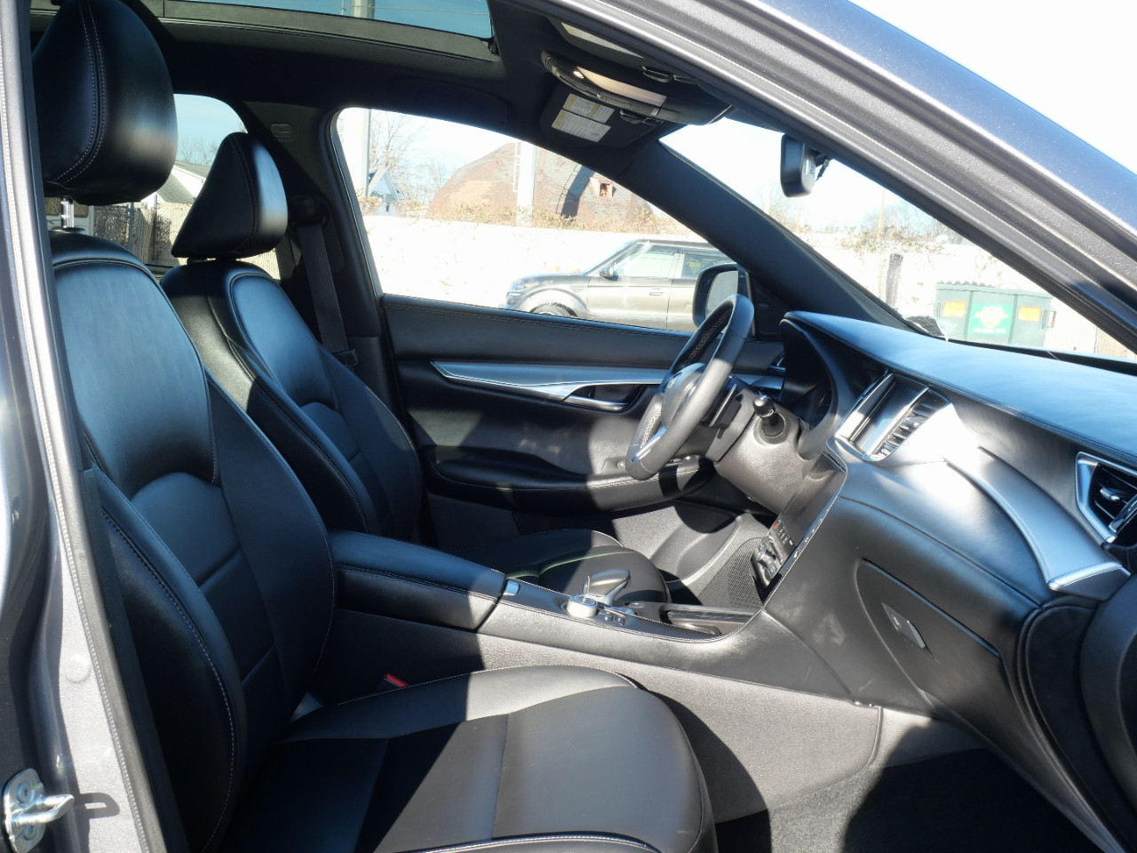 Infiniti QX50 LUXE AWD 2021