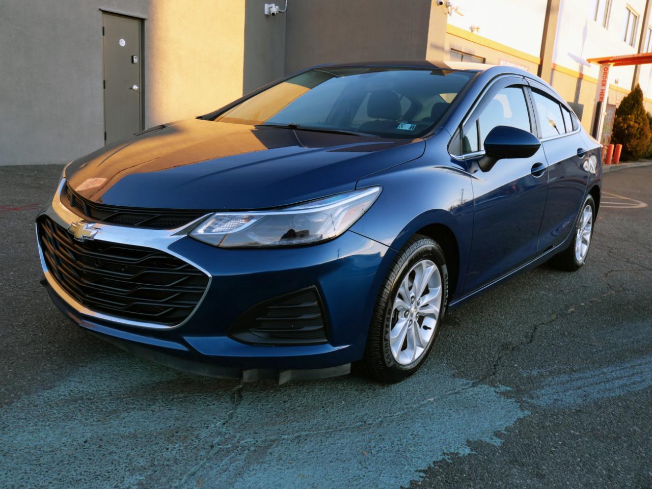 Chevrolet Cruze 4dr Sdn LT 2019